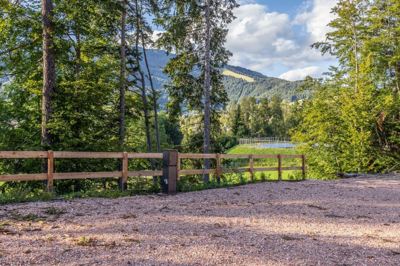 Camping Essenza Alpina Folgaria Esterno foto